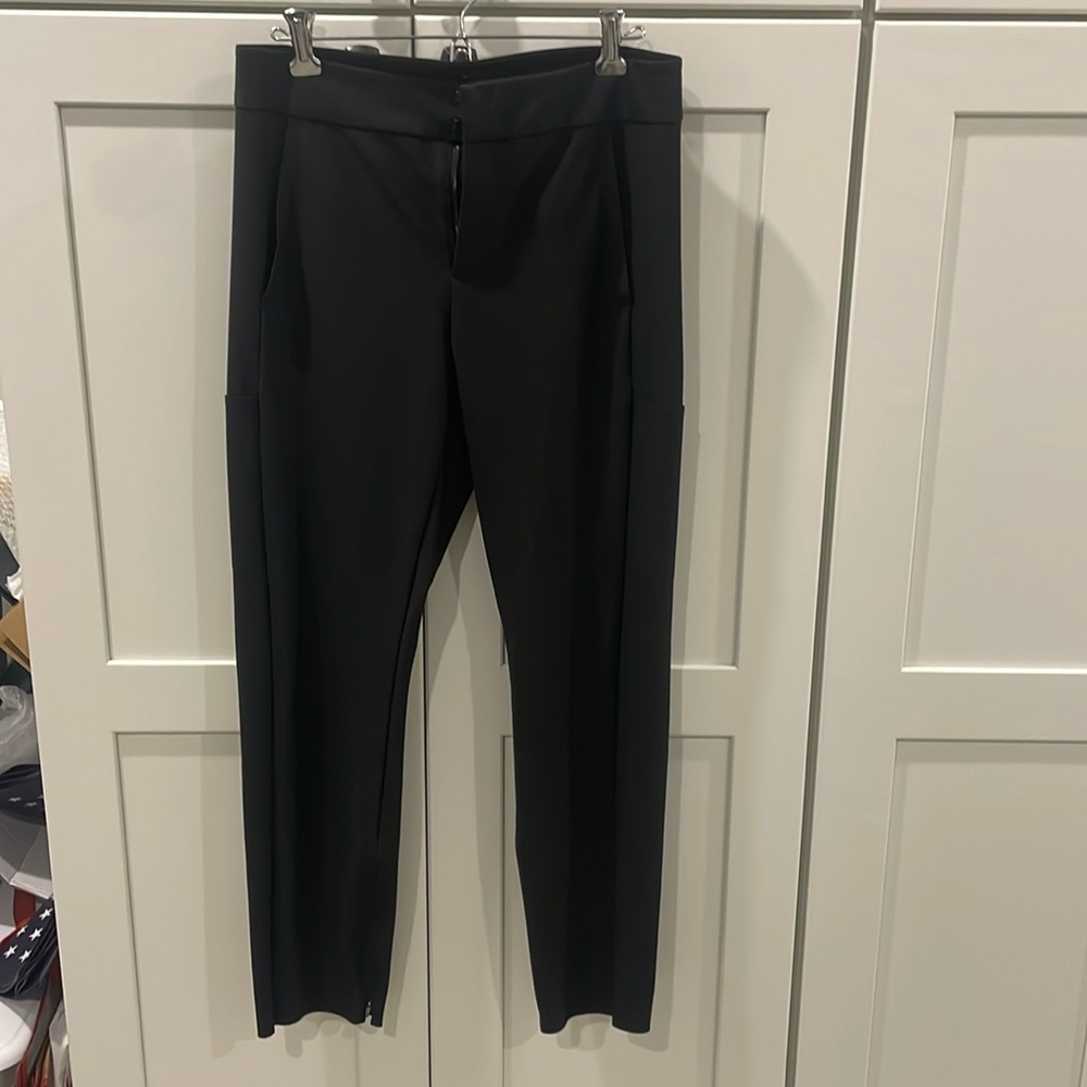 Athleta black Stellar Trouser, size 8, nylon Lycra blend, tailored fit
